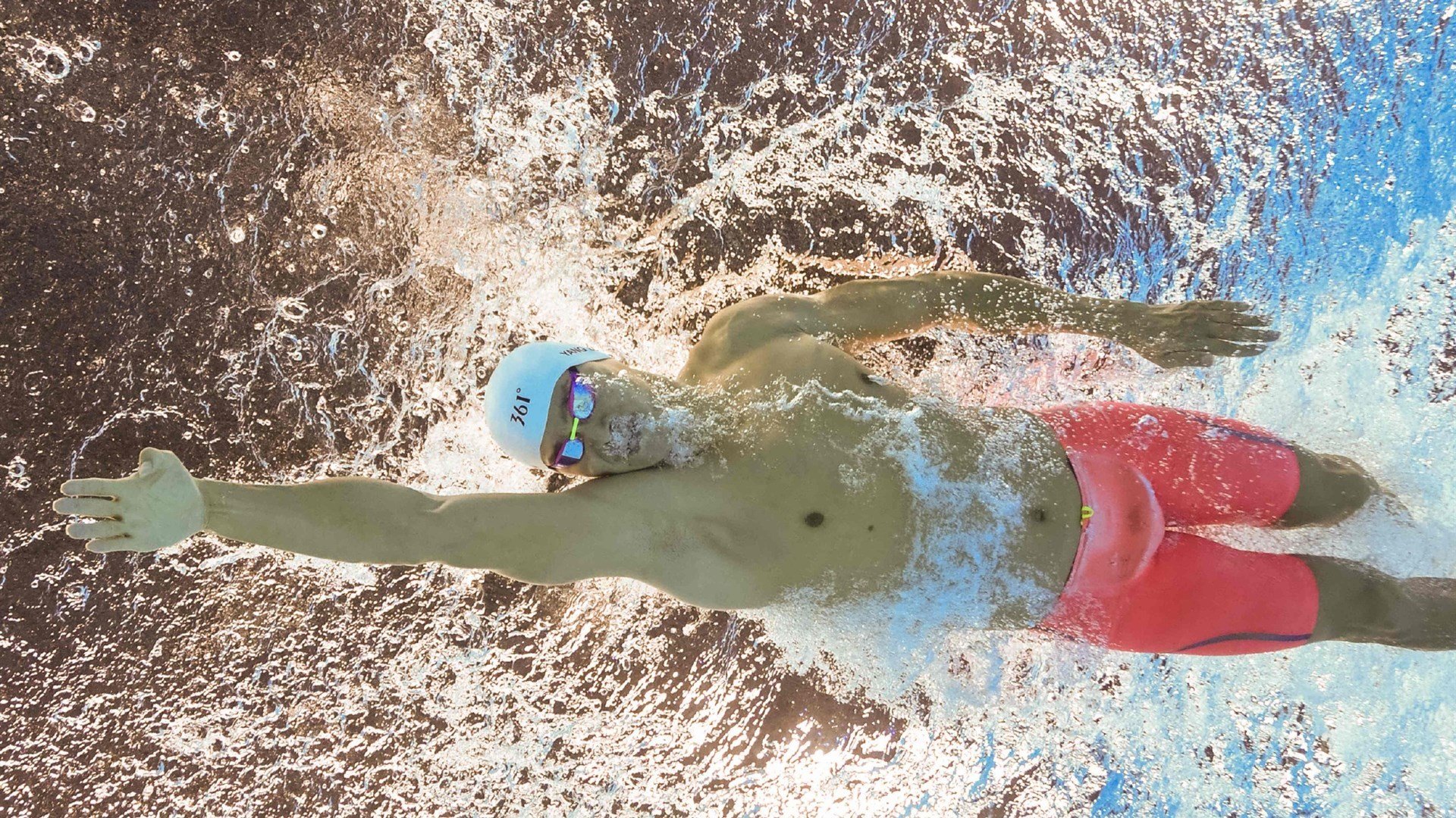 爱游戏娱乐网址-新加坡骑手Alice Shi在Jumping World Challenge中获得B类组别前三名，成绩优异。
